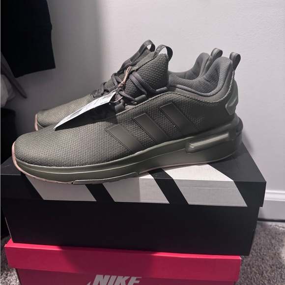 Adidas Racer TR23 - Picture 1 of 6